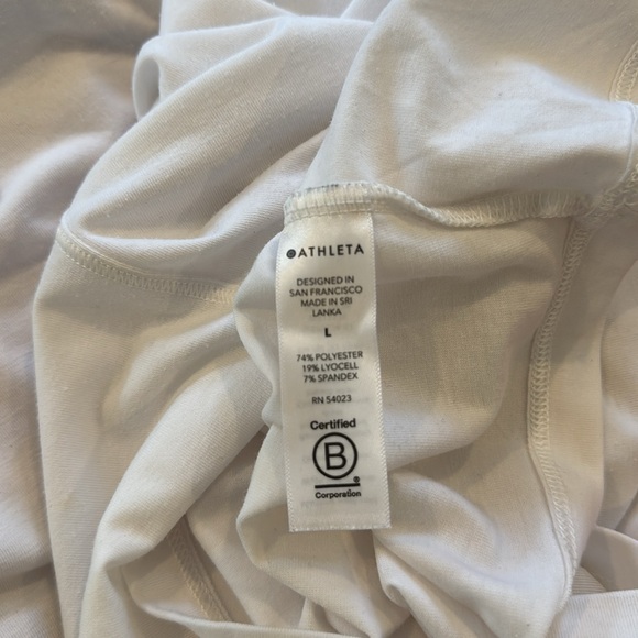 Athleta white large long sleeve active top. - Picture 5 of 5